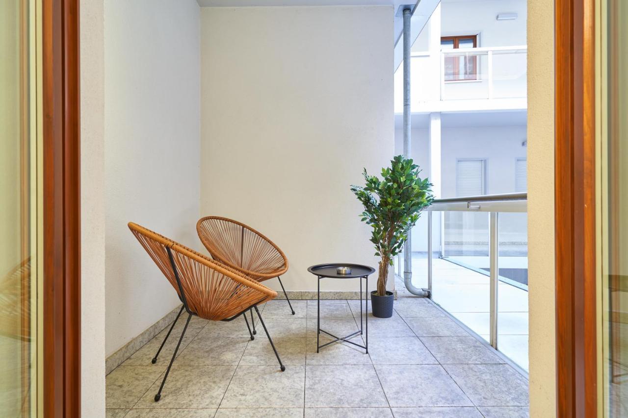 Global Living - Design I Center I Balcony I Smart-tv I Kitchen I Appartamento Dresda