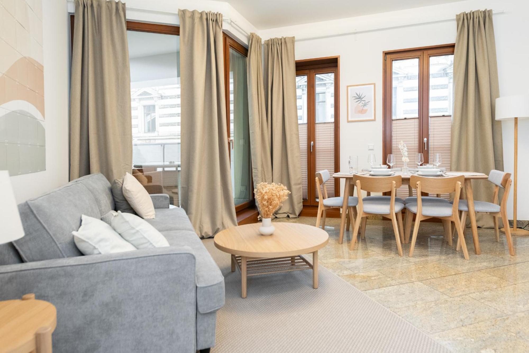 Global Living - Design I Center I Balcony I Smart-tv I Kitchen I Appartamento *