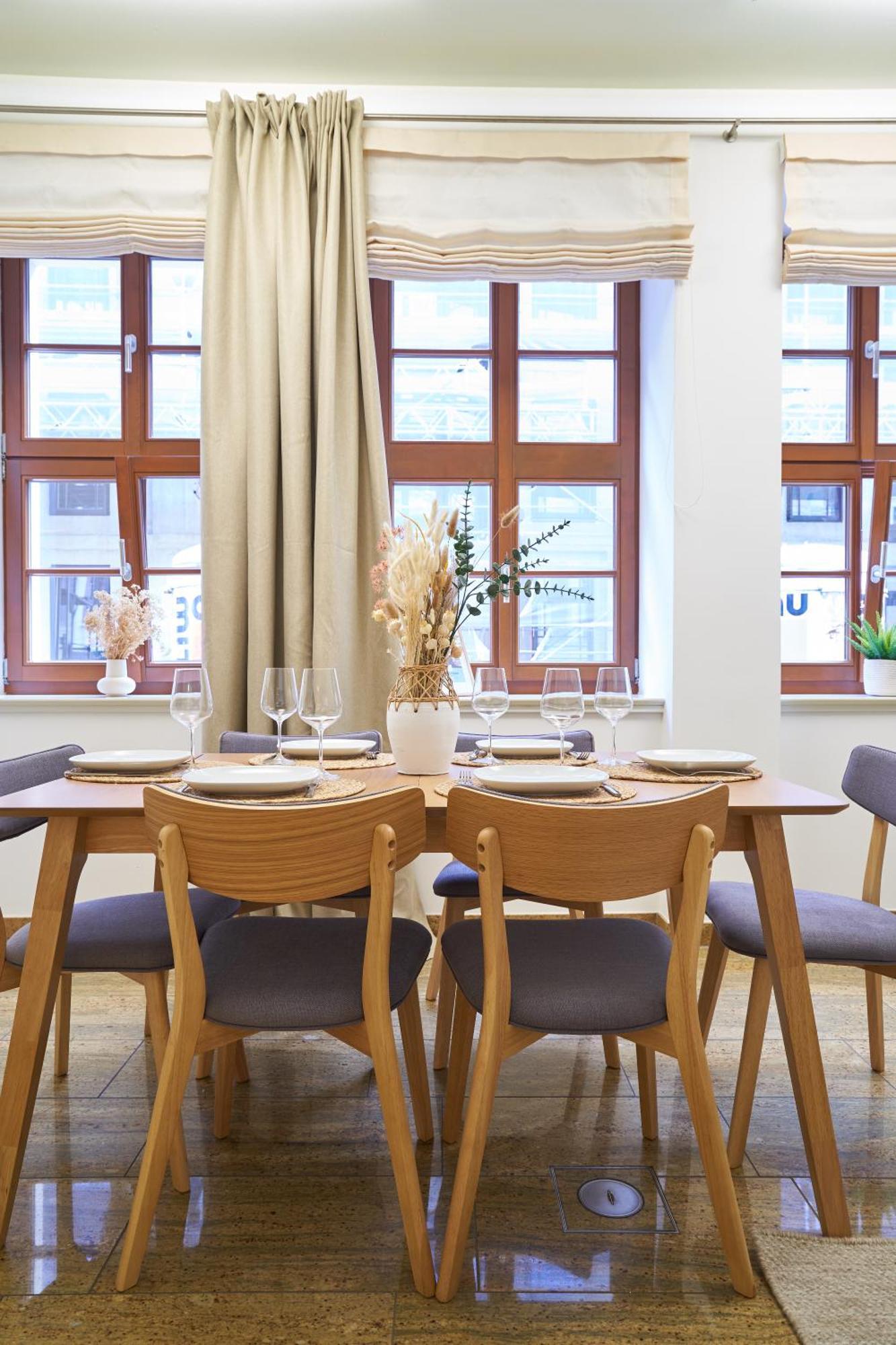 Global Living - Design I Center I Balcony I Smart-tv I Kitchen I * Dresda